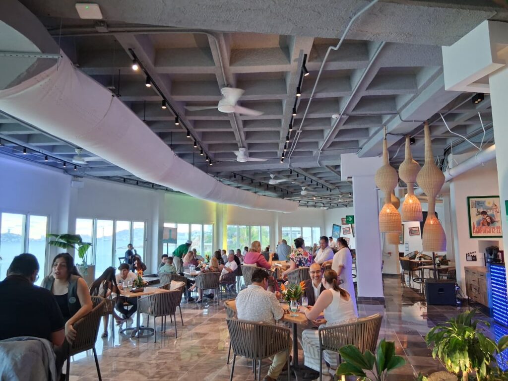 Hotel Amare apresenta nova identidade e resgata a história de Acapulco em coquetel temático WhatsApp Image 2026 04 26 At 21.30.41 1024x768